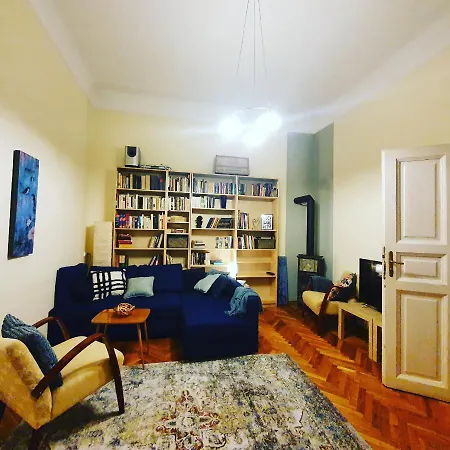 Raday Street - Your Own Ruin Pub In Apartment Budapest