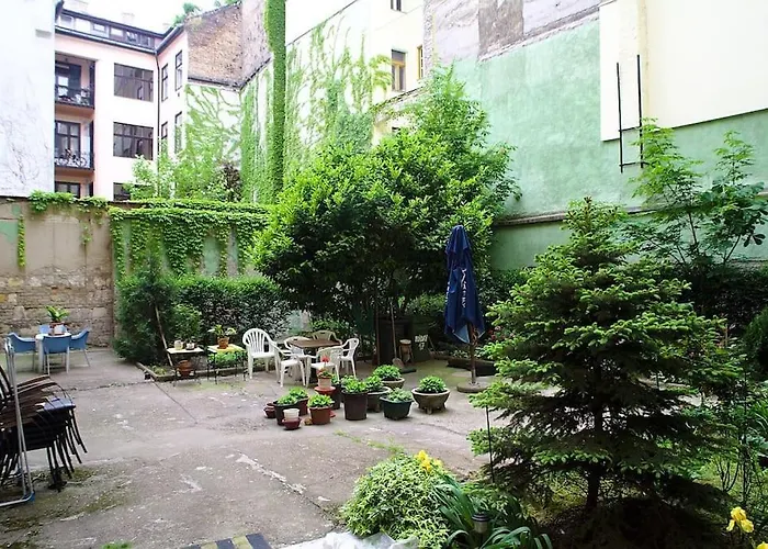 Raday Street - Your Own Ruin Pub In Lejlighed Budapest